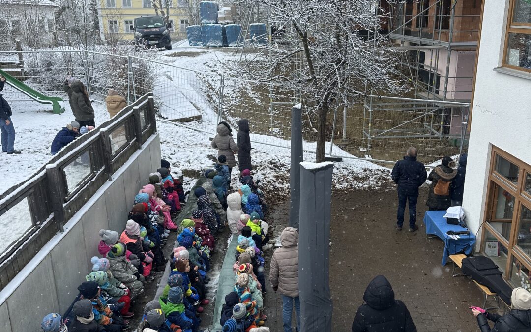 Richtfest für die Erweiterung unserer Kita – Ein wichtiger Meilenstein wird gefeiert!