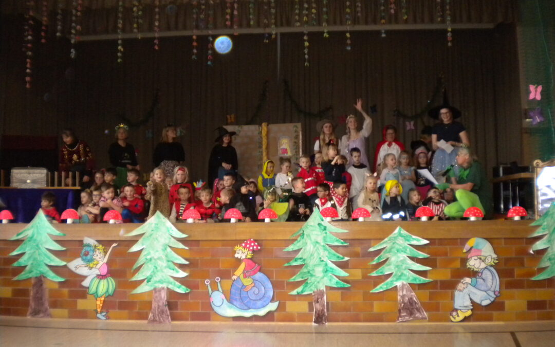 Buntes Faschingstreiben beim Eltern-Kind-Fasching